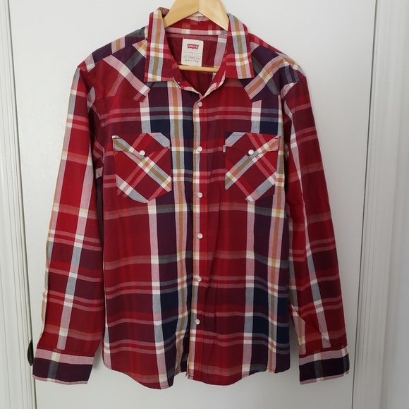 Levi's Other - Levi's || Plaid Button Down Shirt